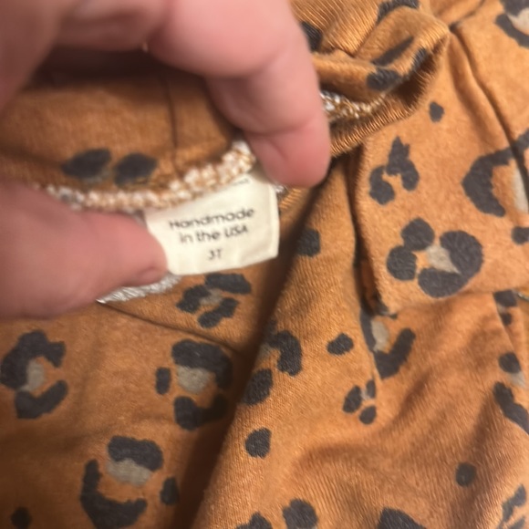 Lulu&Roo (now Little Road) sweat suit 3T - Picture 3 of 3